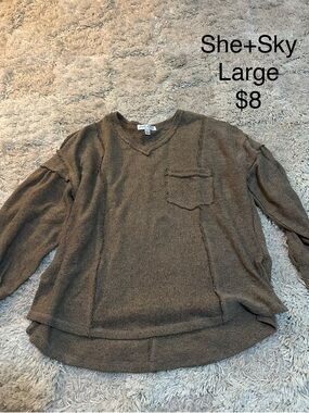 She + Sky Women's Brown V-Neck Pocket Sweater